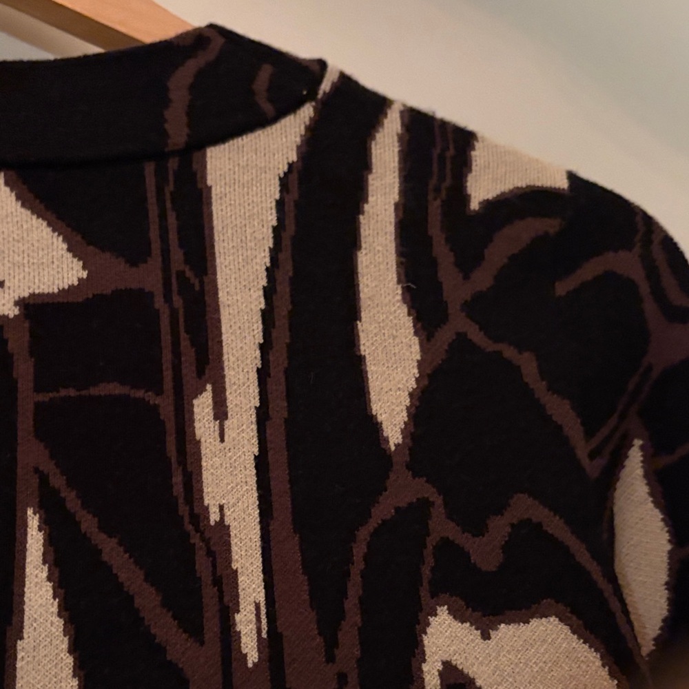 Ted Baker London Mariela Abstract Knitted Jumper - Picture 6 of 9